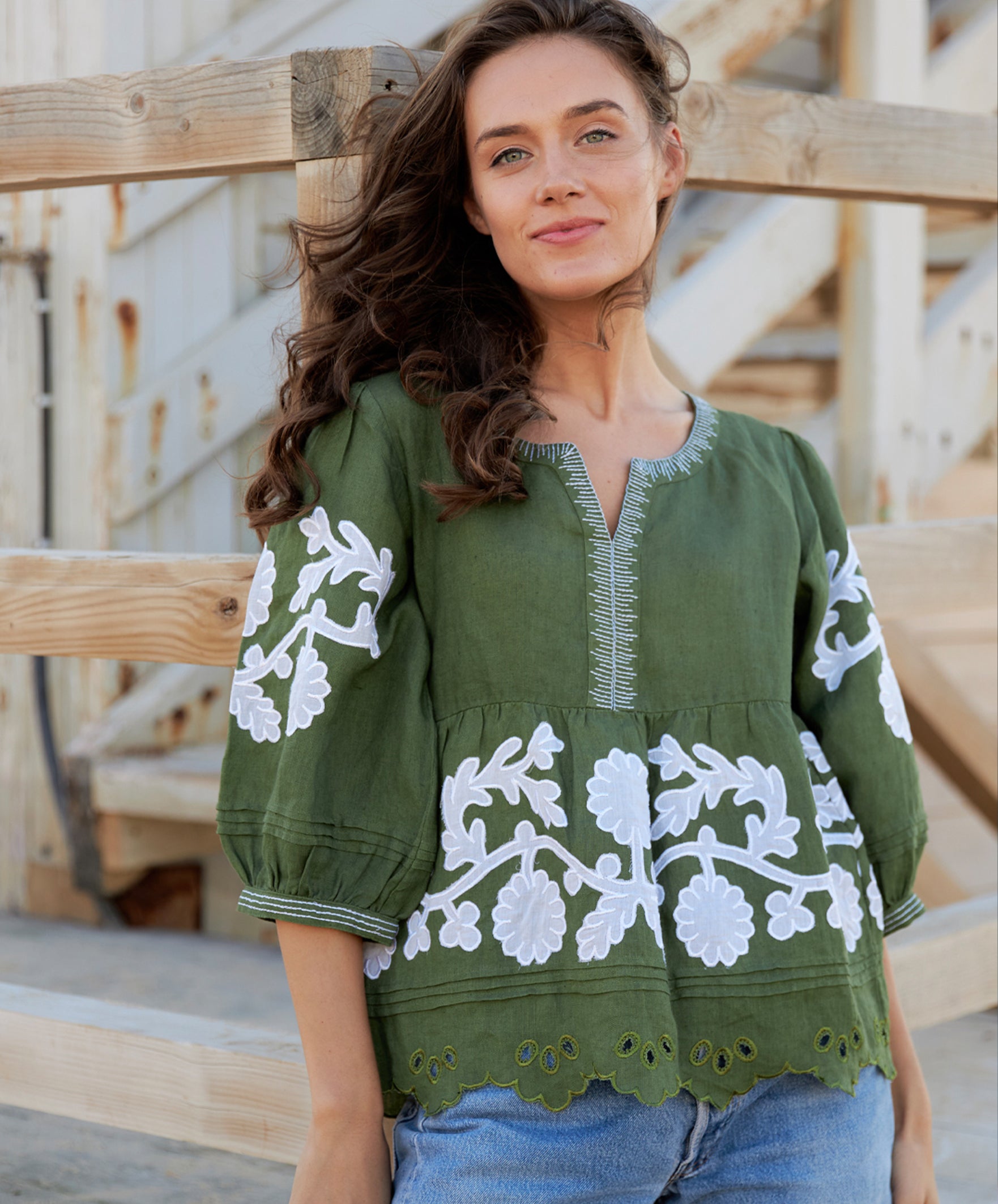 Kitt Top – Olive with White